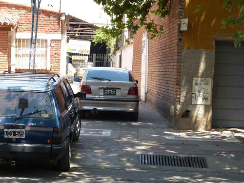 Venta De Galpón Excelente Ubicación, G. Cruz, Mza.
