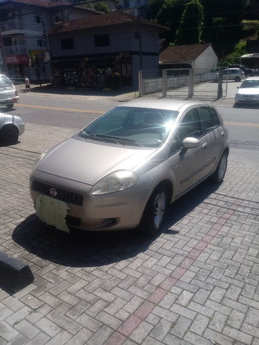 Imagem 1 de 5 de Fiat Punto 2011 1.8 16v Essence Flex Dualogic 5p