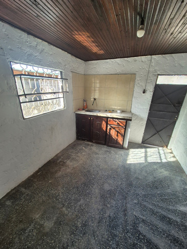 Venta Casa 2 Dormitorios Jardines Hipódromo