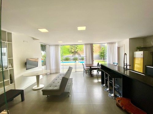 Imagem 14 de 27 de Casa No Glória Com 4 Quartos Para Venda, 325 M² - Lg3883
