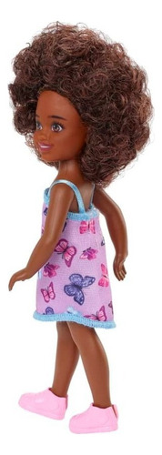Mini Boneca Colecionável Menina Morena Negra - Vestido Estampa De Borboletas - Cabelo Penteado Black Power - Chelsea Club Família Da Boneca Barbie - Mattel Brinquedos