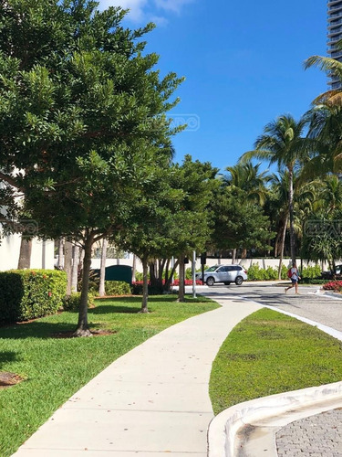 Imagen 21 de 22 de Departamento En Venta Ubicado En Sunny Isles, Miami, Florida