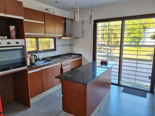 Imagen 28 de 30 de Casa Totalmente Reciclada En Las Toscas 982lt