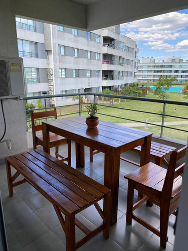 Venta Departamento De 2 Ambientes En Lagoon Pilar!