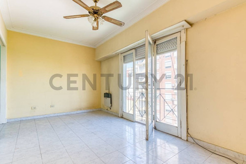 Imagen 4 de 12 de Depto En Venta 3 Ambientes Con Terraza Cubierta En Almagro