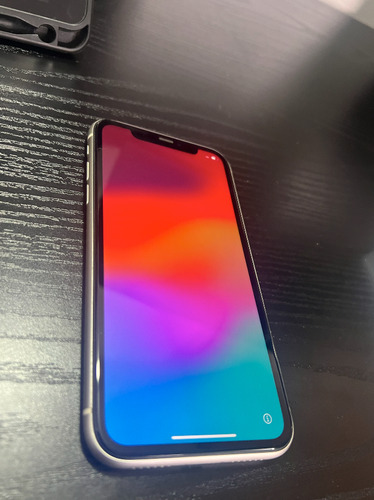 Apple iPhone 11 (64 Gb) - Blanco (Usado)