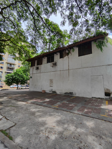 Terreno En Venta En Av. Principal De El Cafetal 1.100m2