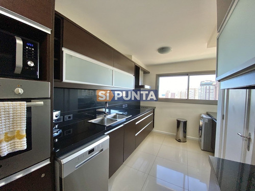 Imagen 7 de 28 de Venta De Penthouse De 2 Dormitorios En Edificio Imperiale Iii Punta Del Este