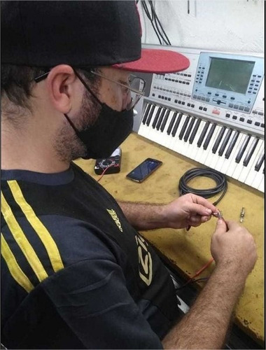 Imagem 1 de 1 de Assistência Técnica Em Toda Linha De Som Profissional