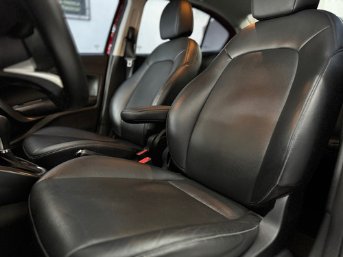 Fiat Cronos 1.8 Precision 16v Flex Aut. 4p