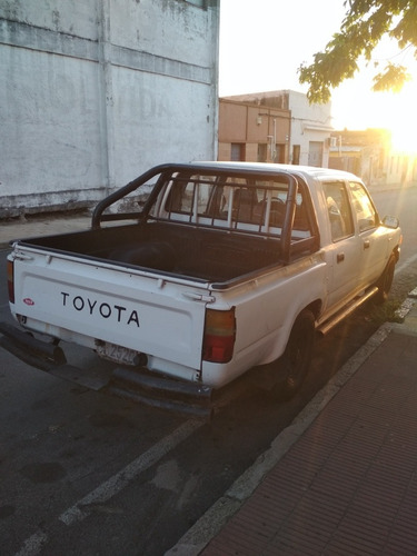 Toyota Hilux 2.4 D/cab 4x2 D 1992