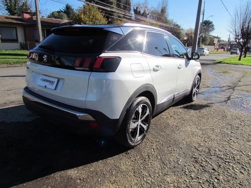 Peugeot 3008 ALLURE BLUEHDI 1.5 AUT