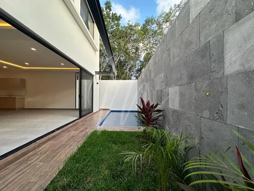 Casa En Venta En Cancun, Via Cumbres Residencial