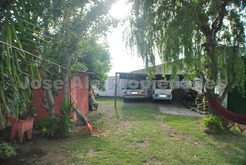 Imagen 8 de 14 de En Venta Dos Casas Y Un Galpón En El Mismo Padrón Colonia Del Sacramento