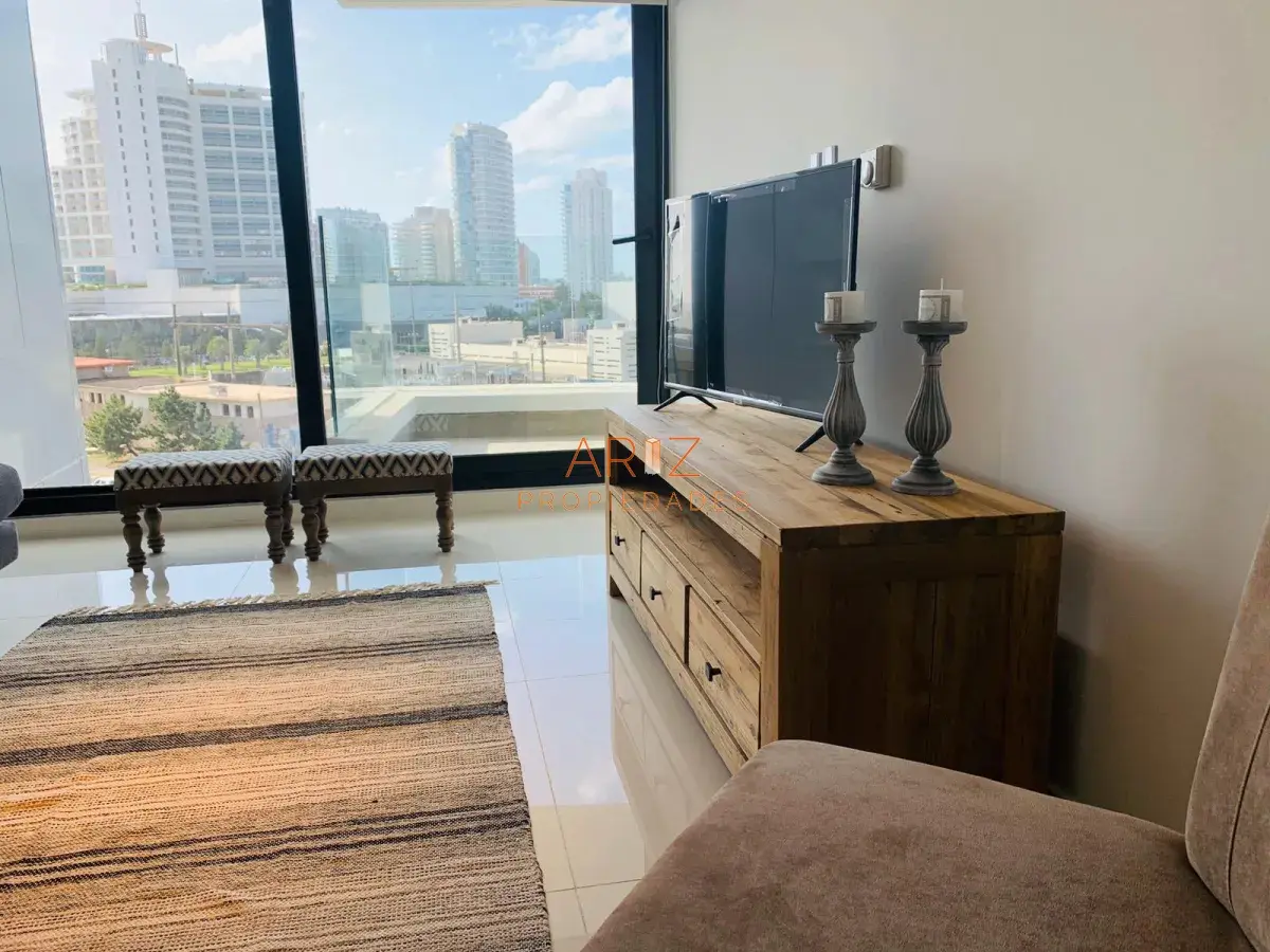 Alquilo Anual Apartamento 2 Dormitorios Punta Del Este Brava Todos Los Servicios · Foto 2