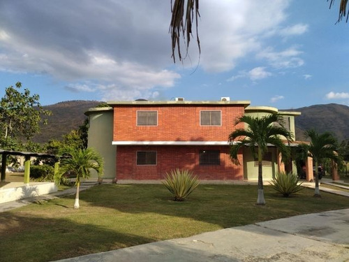 Imagen 24 de 30 de Joselyn Vargas Vende Finca Avicola En Vigirima 22-12944