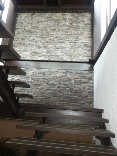 Edificio Para Oficinas En Venta, Ubicado En Jacarandas, Cod. Edv32