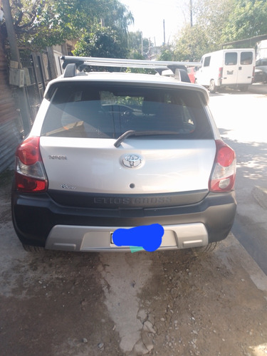 Toyota Etios Cross