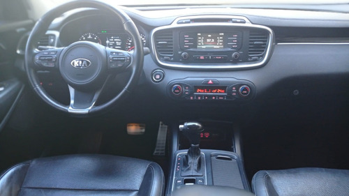 Imagen 6 de 13 de Kia Sorento 2.2 Ex