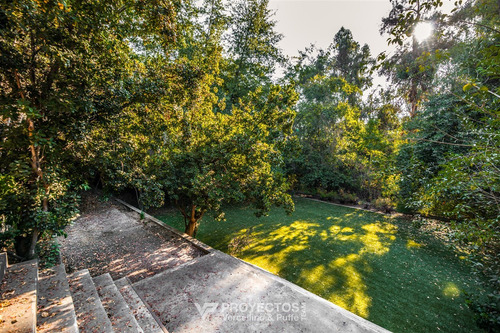 Espectacular Casa En Lo Curro Venta De 6 Dorm. En Vitacura