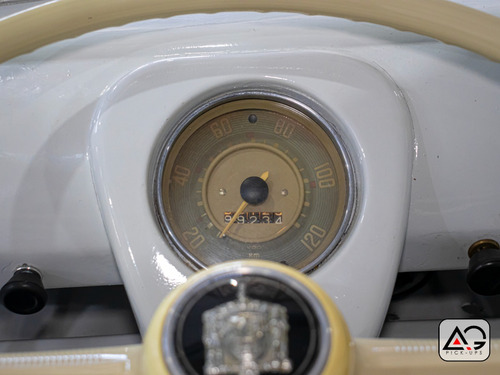 Volkswagen Kombi Corujinha Restaurada 1974
