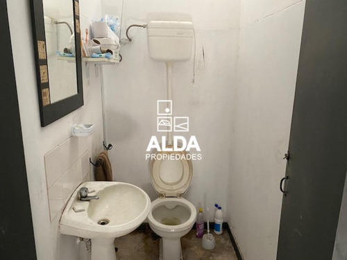 Local Comercial La Comercial Montevideo Alquiler Anual Lo400154
