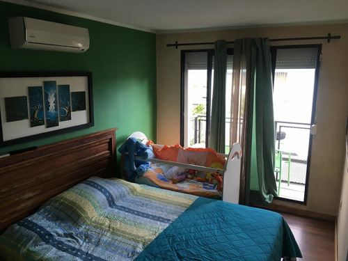 Vende Casa 3 Dormitorios, 2 Baños, Garaje, Barbacoa , Azotea