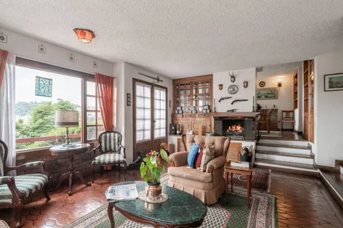 Casa En Venta En Provenza. Cod V8583