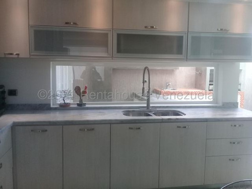Imagen 6 de 14 de Venta De Casa Amoblada A Orilla Del Lago