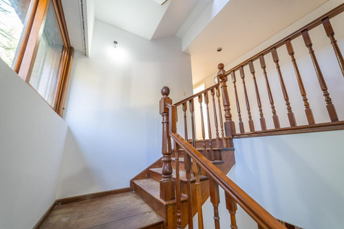 Imagen 26 de 30 de Venta / Alquiler - Imponente Casa En La Lucila Partido De Vicente Lopez - A Metros Del Río
