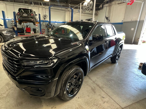 RAM Rampage 2.0 Laramie Night Edition Gme At9 4X4