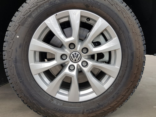 Imagen 15 de 25 de Volkswagen Amarok V6 Comfortline V258 Cv My22 0km Dcolores
