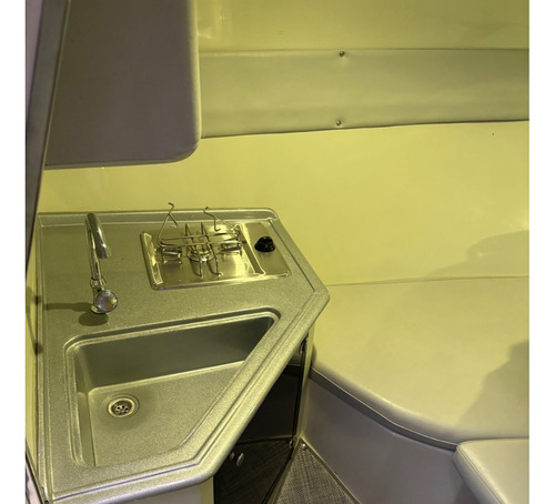 Custon 25 Lancha Cuddy Sportcruiser