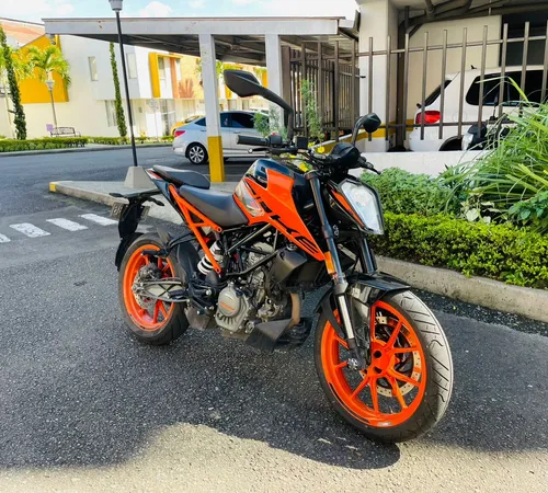 Ktm Duke 200 Ng Color Naranja