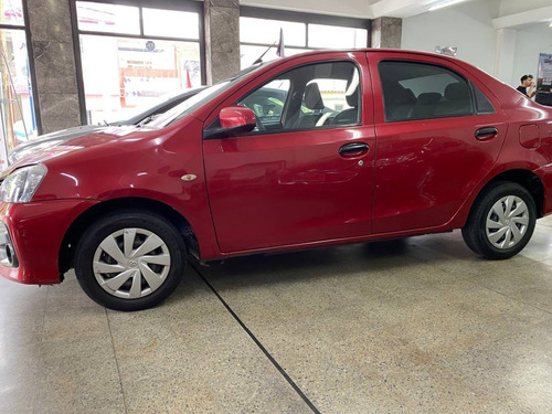Imagen 1 de 16 de Toyota Etios 1.5 X 6 Ta. 4 Ptas. Año 2017.