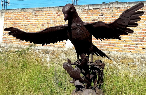 Impresionante Escultura Gigante Aguila Porfiriana En Metal.