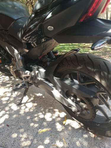 Imagen 11 de 17 de Bajaj Dominar 400