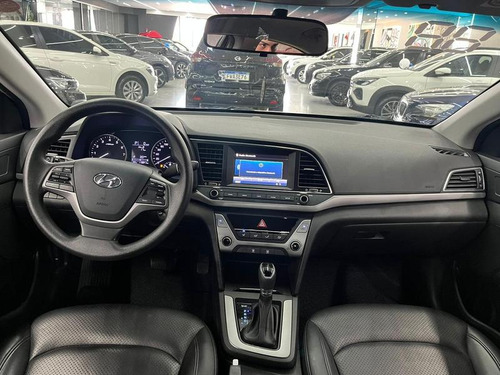 Hyundai Elantra Elantra