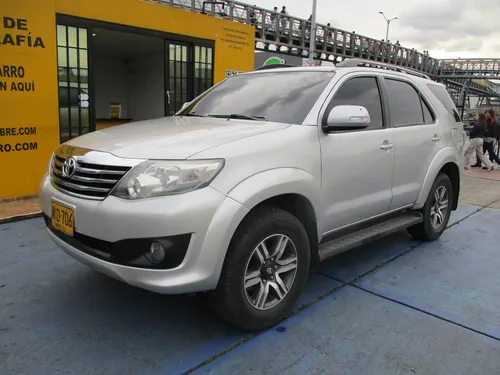 Toyota Fortuner Sr5 4x2 2700cc At Aa