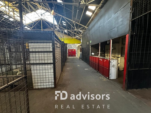 Arriendo Local Comercial + Bodega + Oficina, Santiago