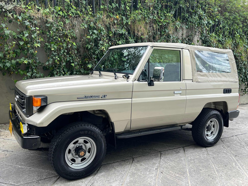 Toyota Land Cruiser 4.5 Fzj73