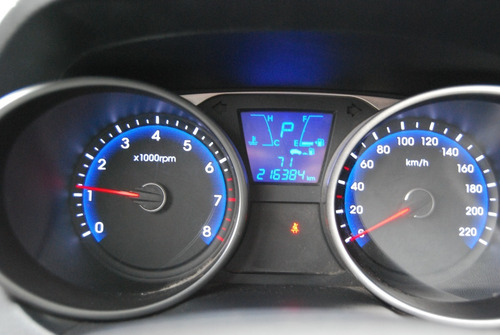 Imagen 10 de 18 de Hyundai Tucson 2.0 4x2 Gl At 2013