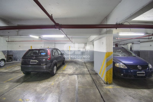 ¡oportunidad! ¡dos Cocheras Fijas En Recoleta!