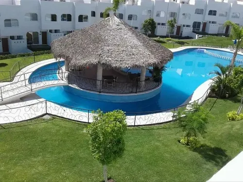 Casa Con Alberca Y Acceso Al Lago, 3 Recamaras Y 3 Baños