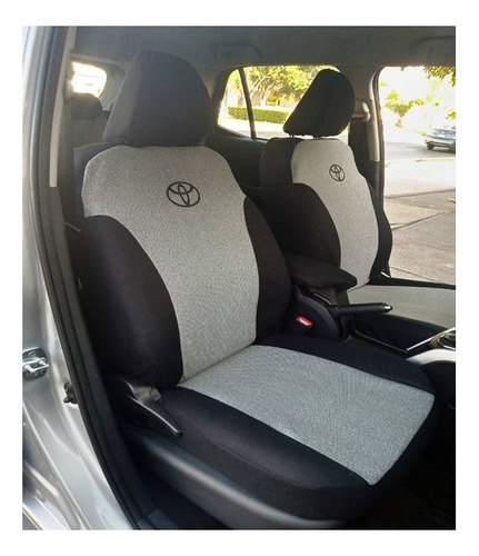 Cubreasiento Toyota Raize 2023 Completo Speeds A Medida