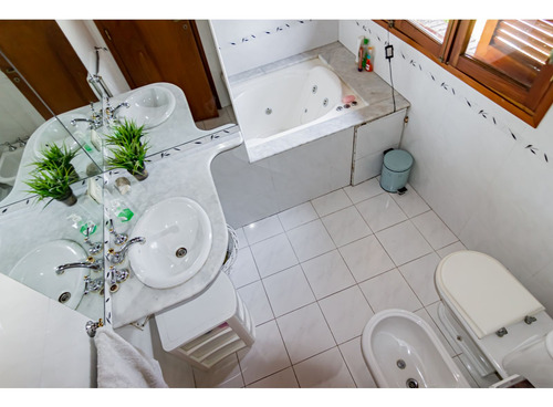 Importante Casa En Zona Norte