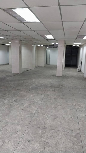 Venta Local 470 M2 La Candelaria Caracas Cortiz