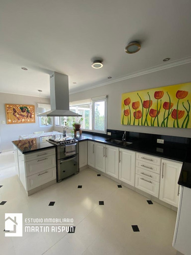 Imagen 7 de 30 de Casa Venta En Tandil. El Valle De Tandil Country Club, Golf & Resort