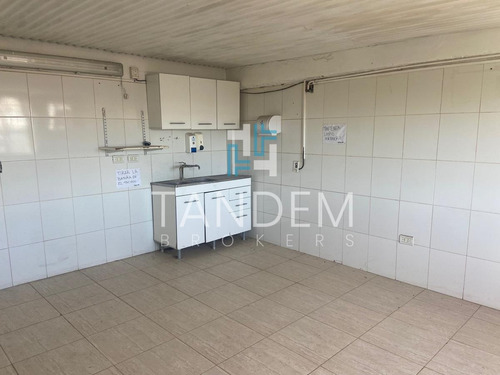 Imagen 9 de 12 de Galpón De Losa Con Oficinas Y Vestuarios En Zona Industrial A 200 Metros Del Ramal Escobar