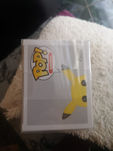 Pikachu Flocked Funko Pop Original (Usado)